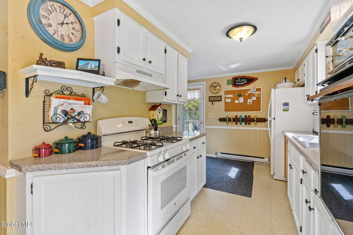 #4 photo, 233 Maple Avenue, Duanesburg , NY 12053