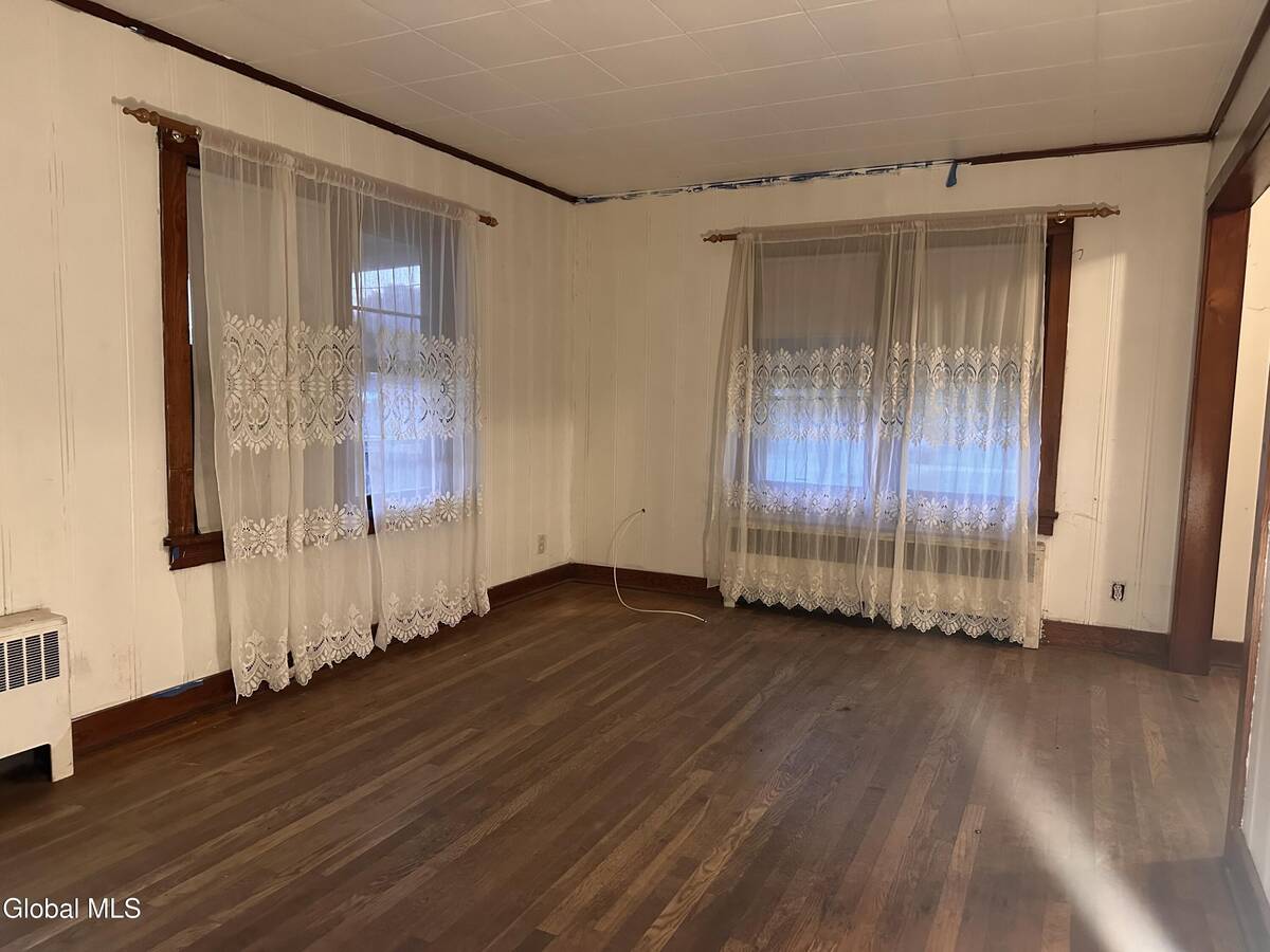 #4 photo, 5 Hart Terrace, New Scotland , NY 12041