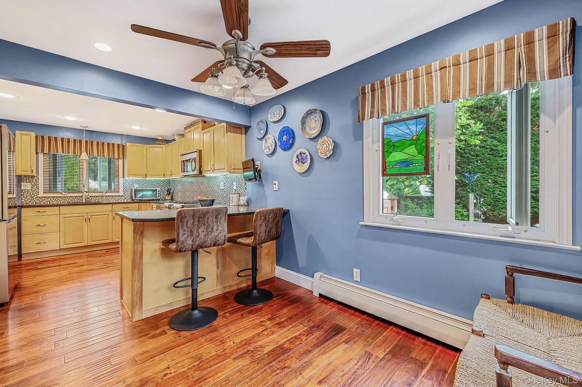 #12 photo, 63 Sherwood Drive, East Islip , NY 11730