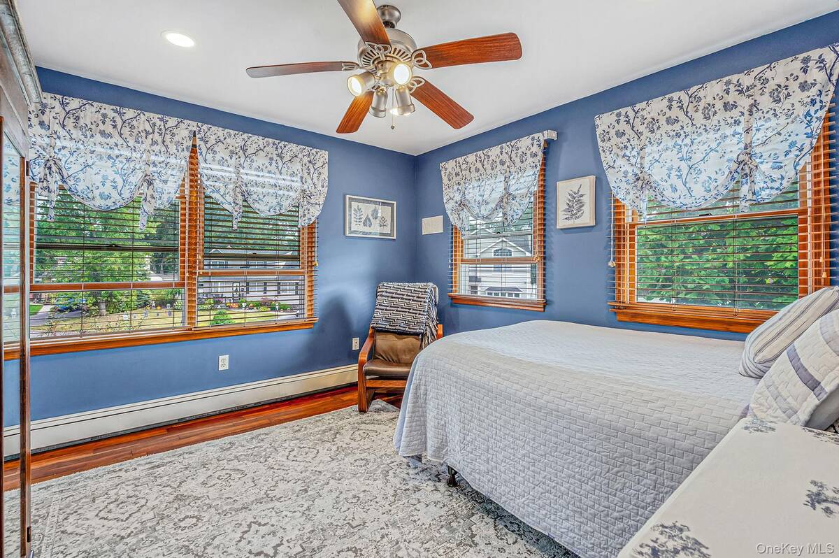 #17 photo, 63 Sherwood Drive, East Islip , NY 11730