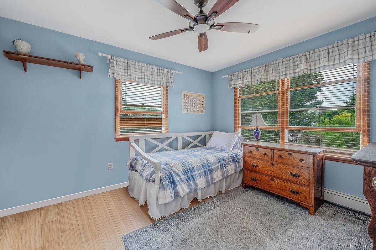 #19 photo, 63 Sherwood Drive, East Islip , NY 11730