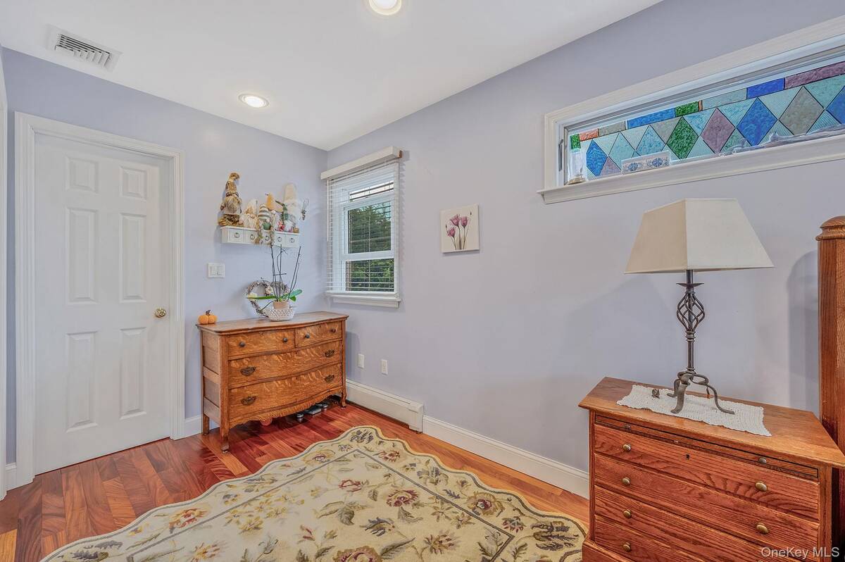 #22 photo, 63 Sherwood Drive, East Islip , NY 11730