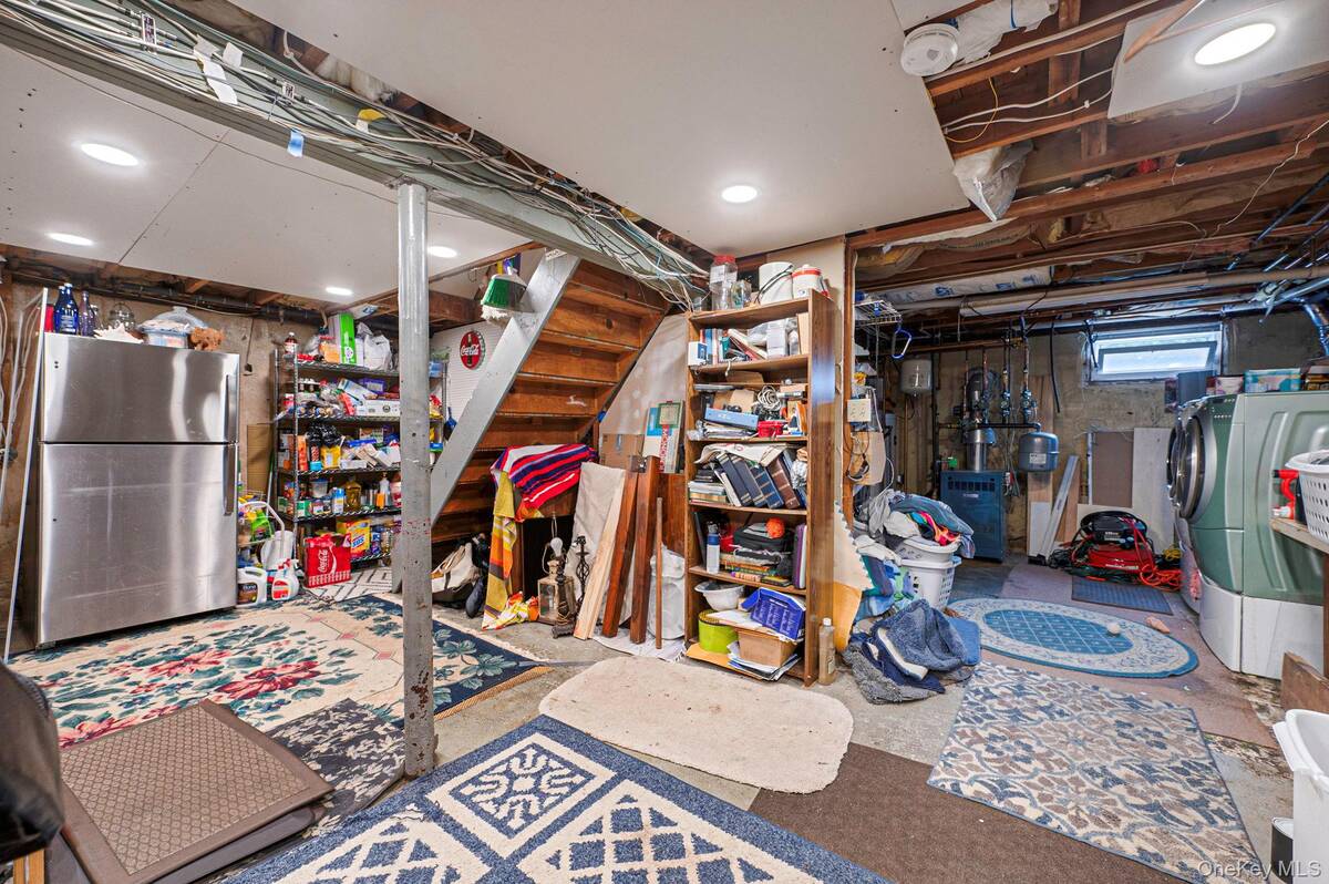 #27 photo, 63 Sherwood Drive, East Islip , NY 11730