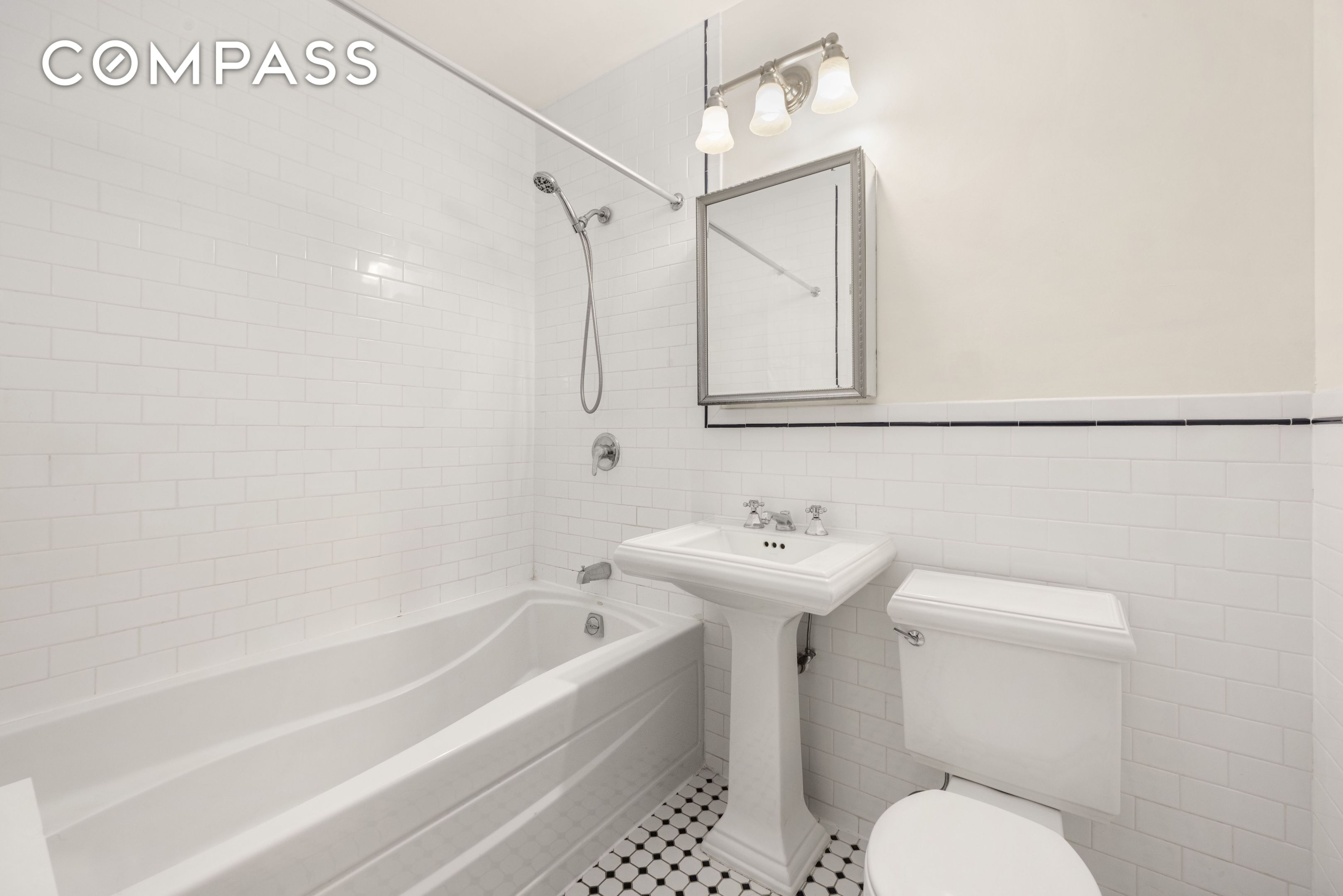 #11 photo, New York City, Harlem , NY 10027