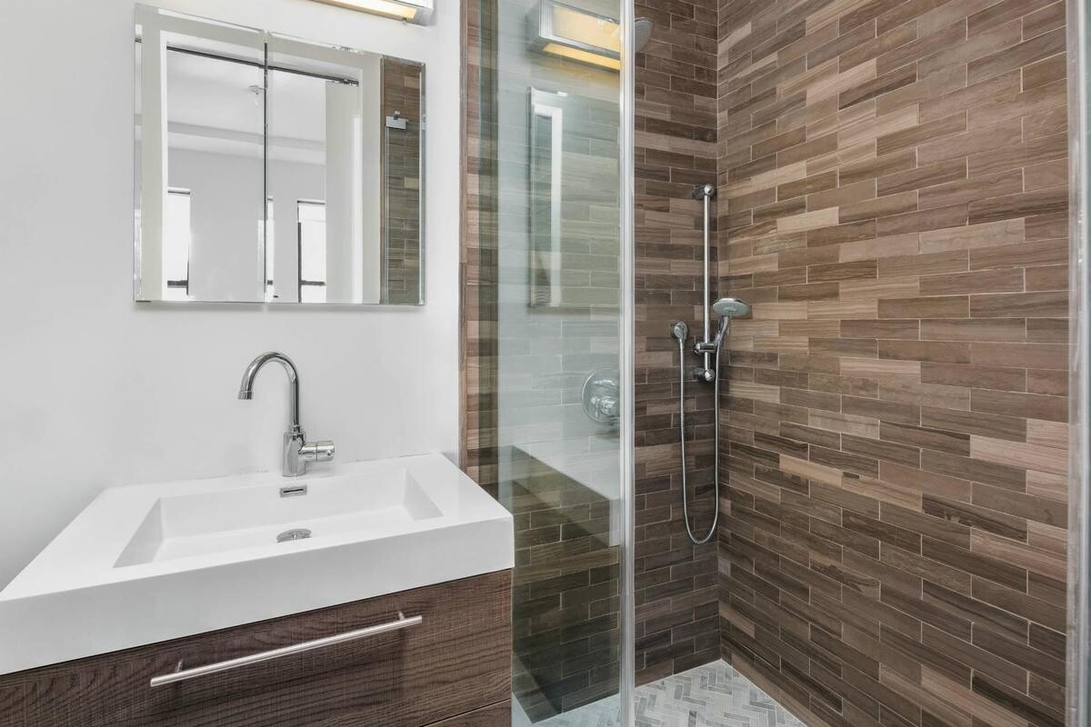 #6 photo, New York City, Lower East Side , NY 10002