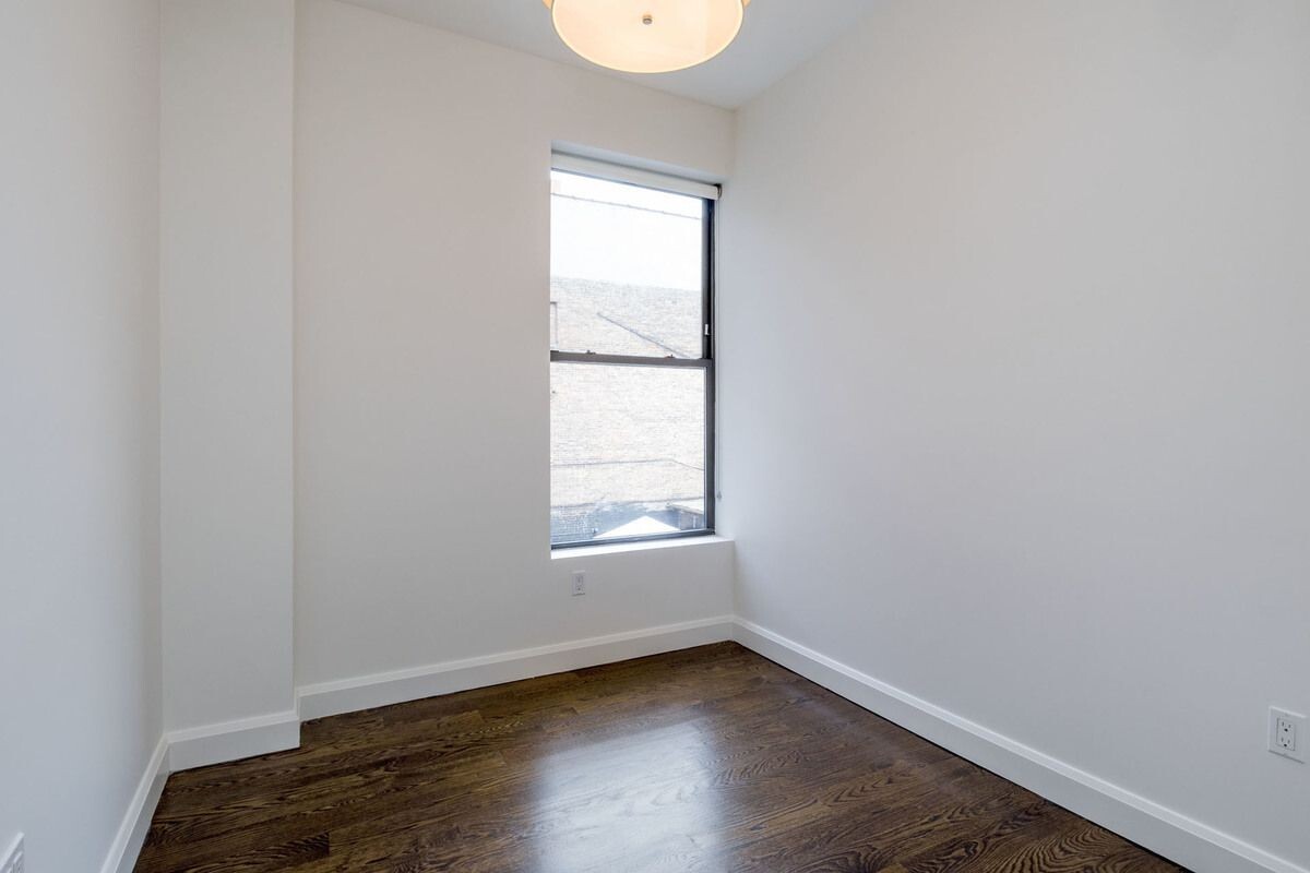 #8 photo, New York City, Lower East Side , NY 10002