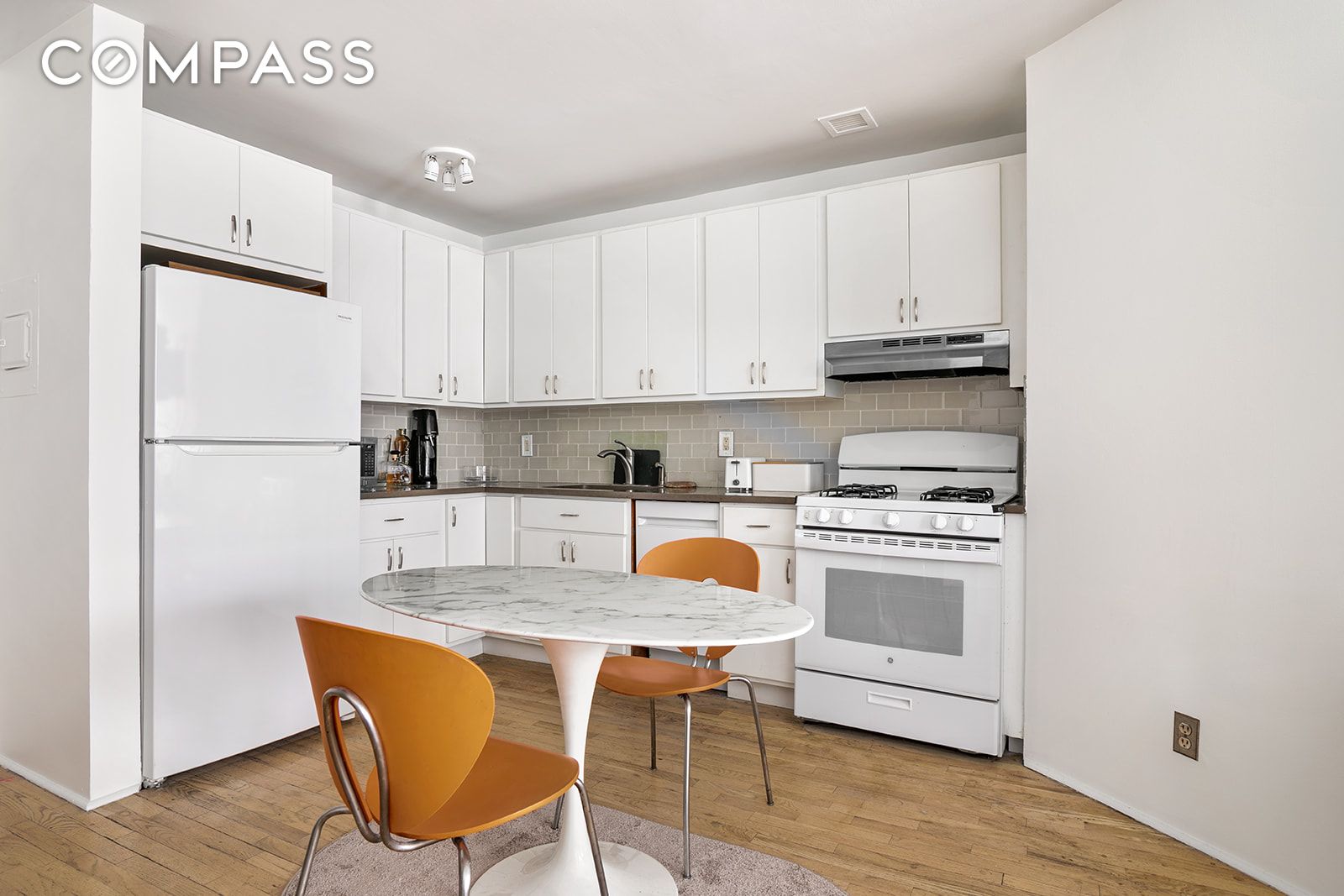 #3 photo, 167 Perry Street, West Village , NY 10014