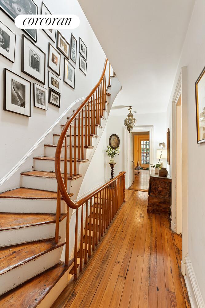 #9 photo, 128 E 19TH Street, Gramercy Park , NY 10003