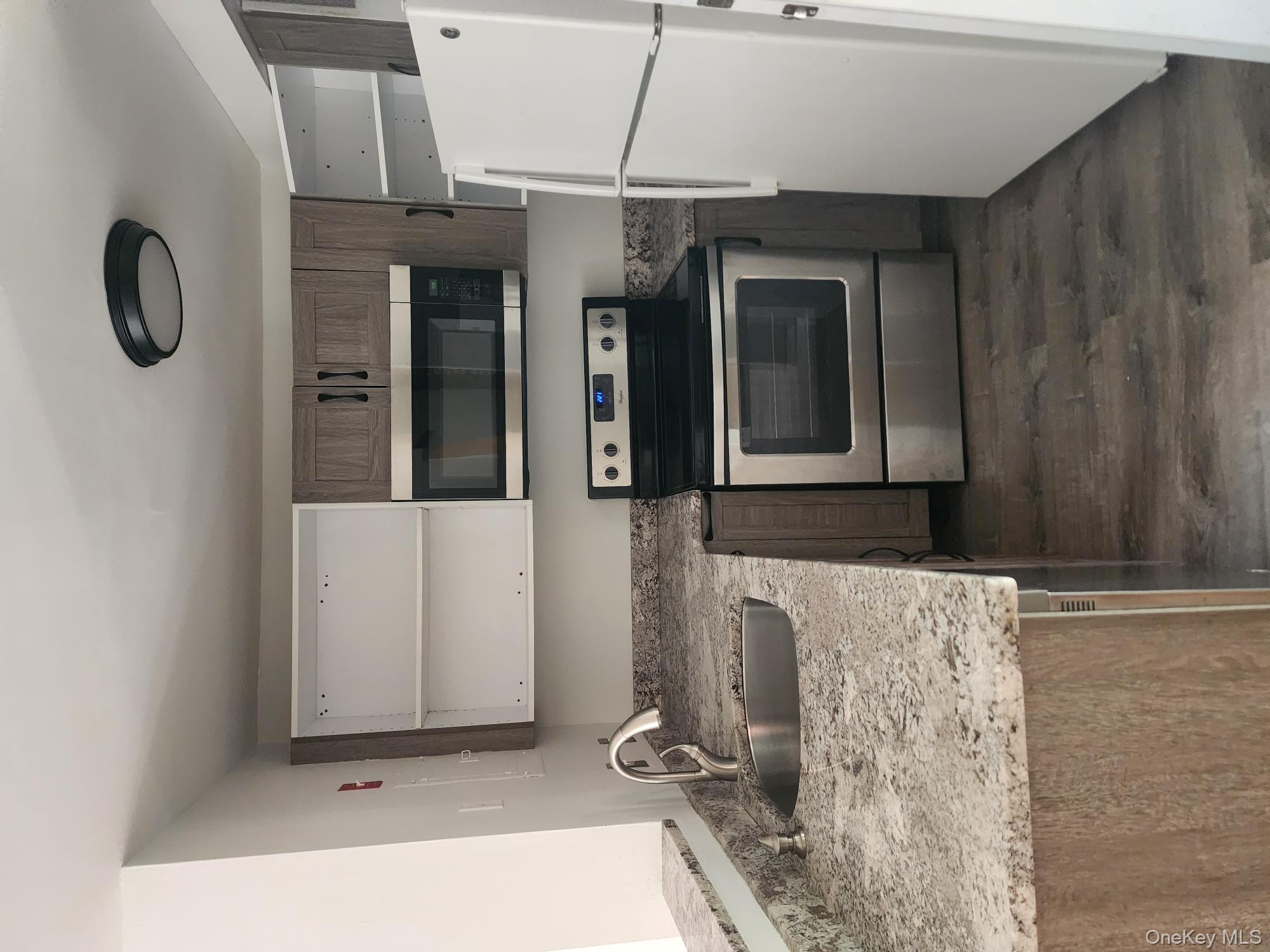 #4 photo, 157 Union, Poughkeepsie , NY 12601