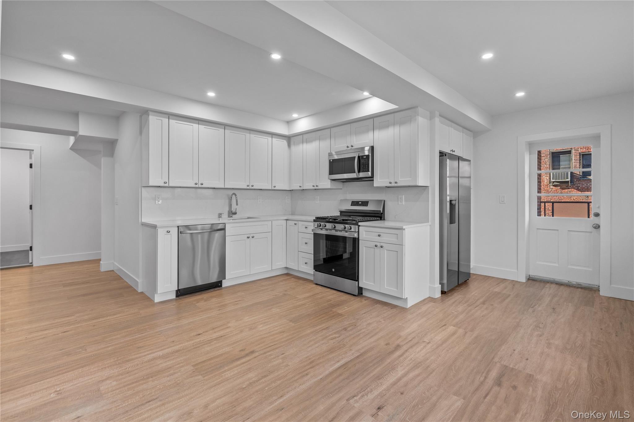 #2 photo, 80 E Hartsdale Avenue, Hartsdale , NY 10530