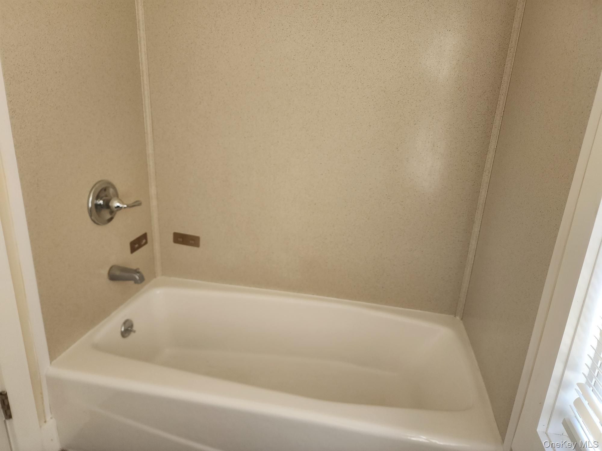 #5 photo, 157 N Clinton Street, Poughkeepsie , NY 12601