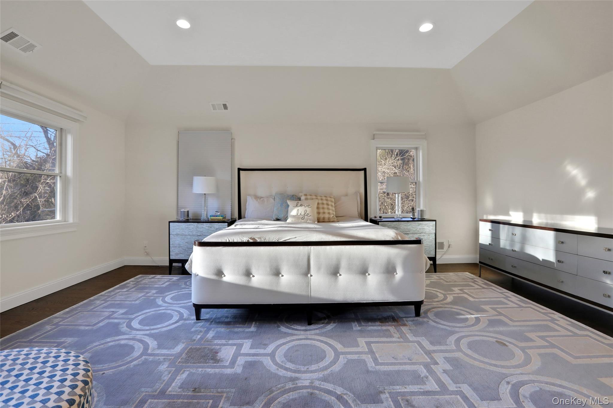 #11 photo, 180 Taxter Road, Irvington , NY 10533