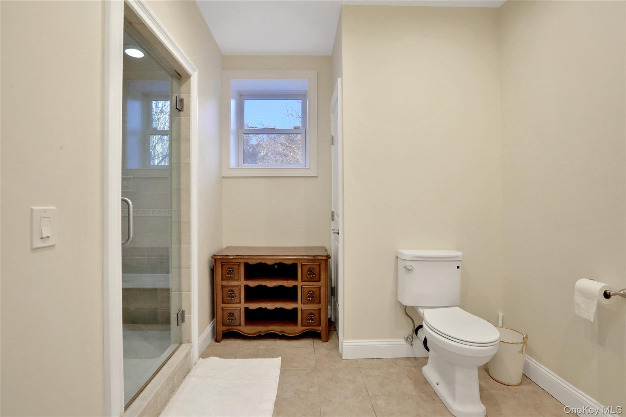 #19 photo, 180 Taxter Road, Irvington , NY 10533