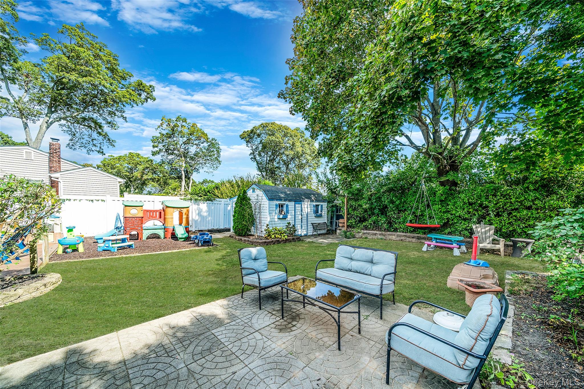 #11 photo, 163 Smith Avenue, Holbrook , NY 11741