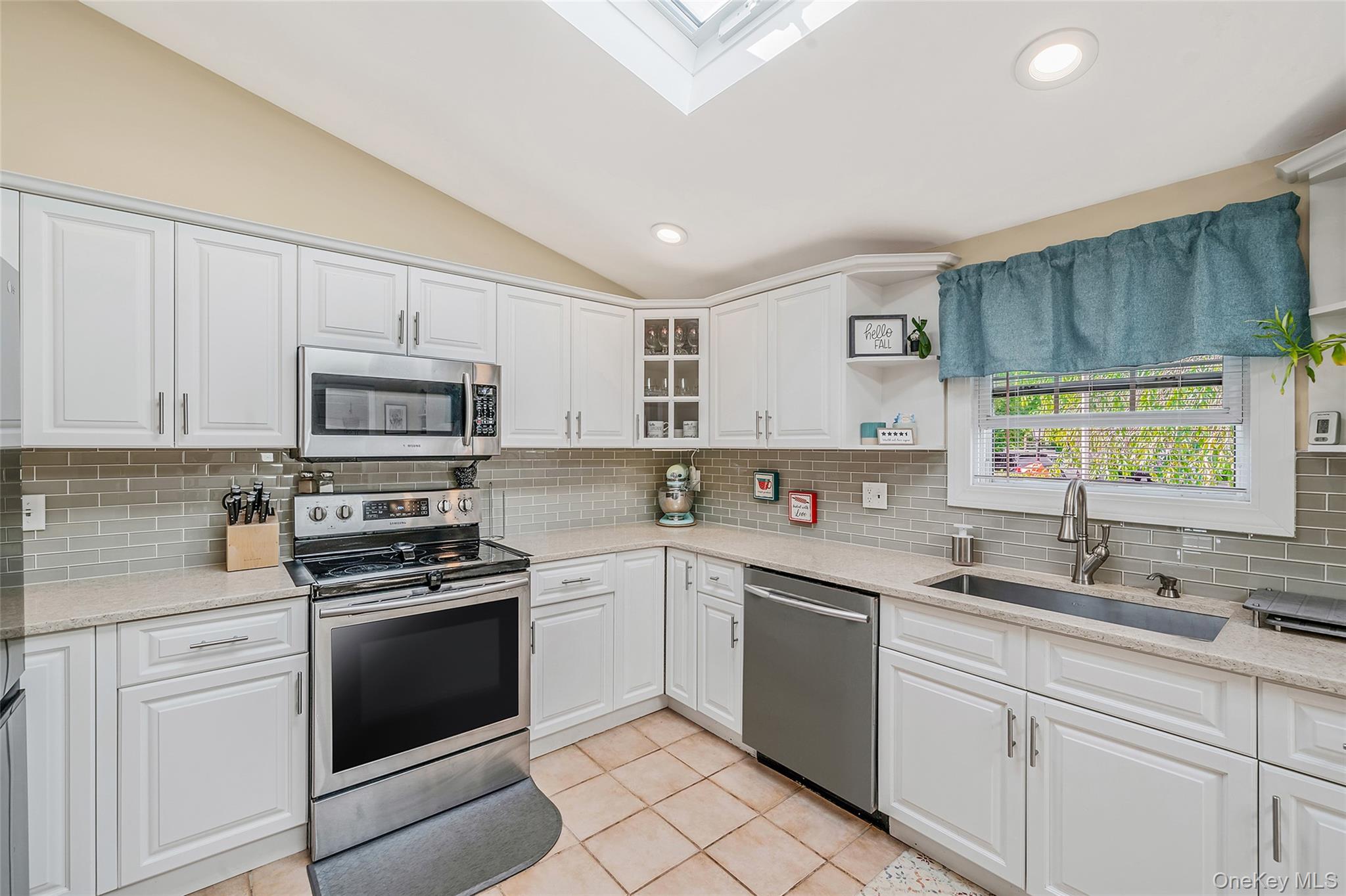 #17 photo, 163 Smith Avenue, Holbrook , NY 11741