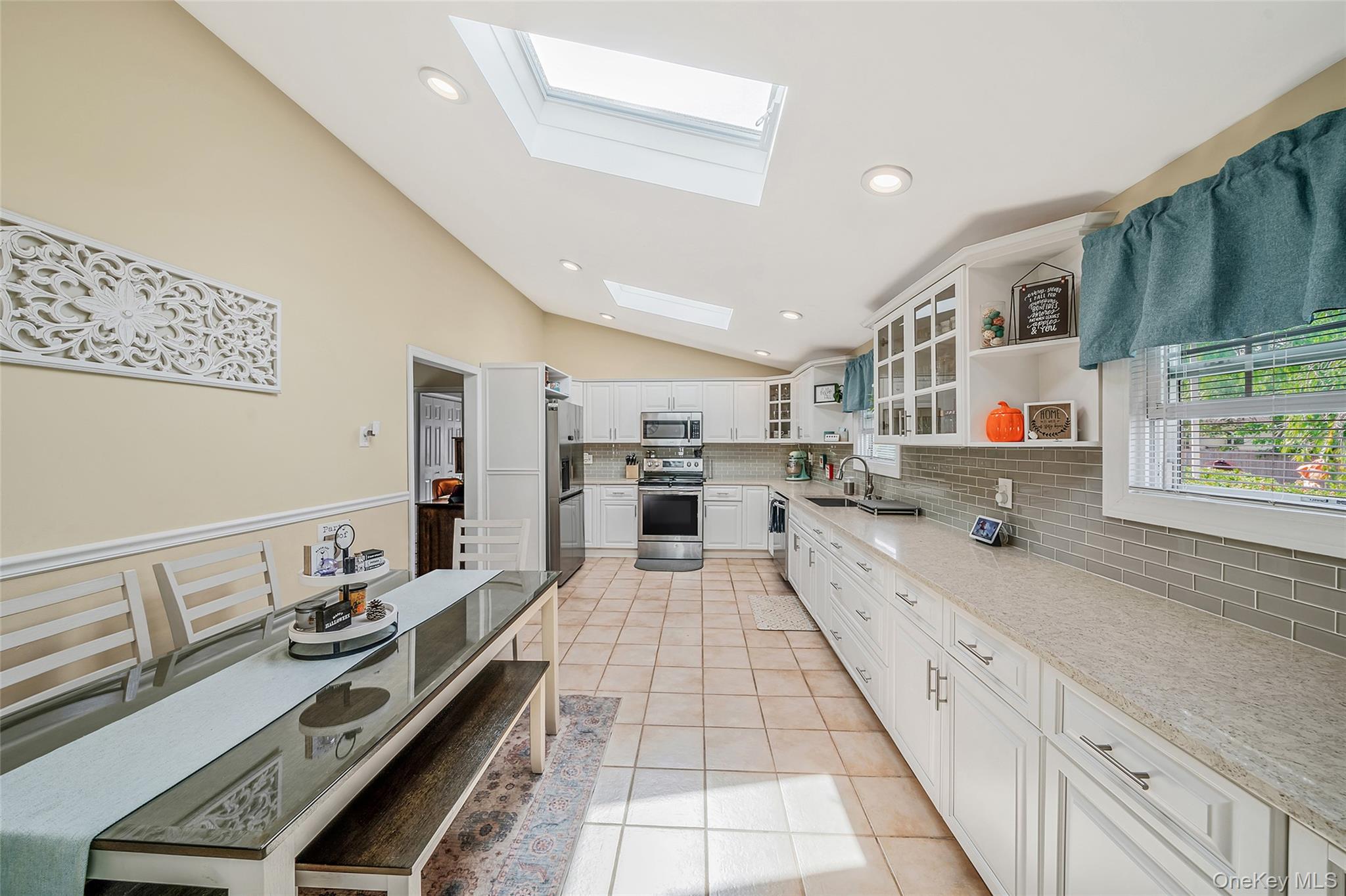 #18 photo, 163 Smith Avenue, Holbrook , NY 11741