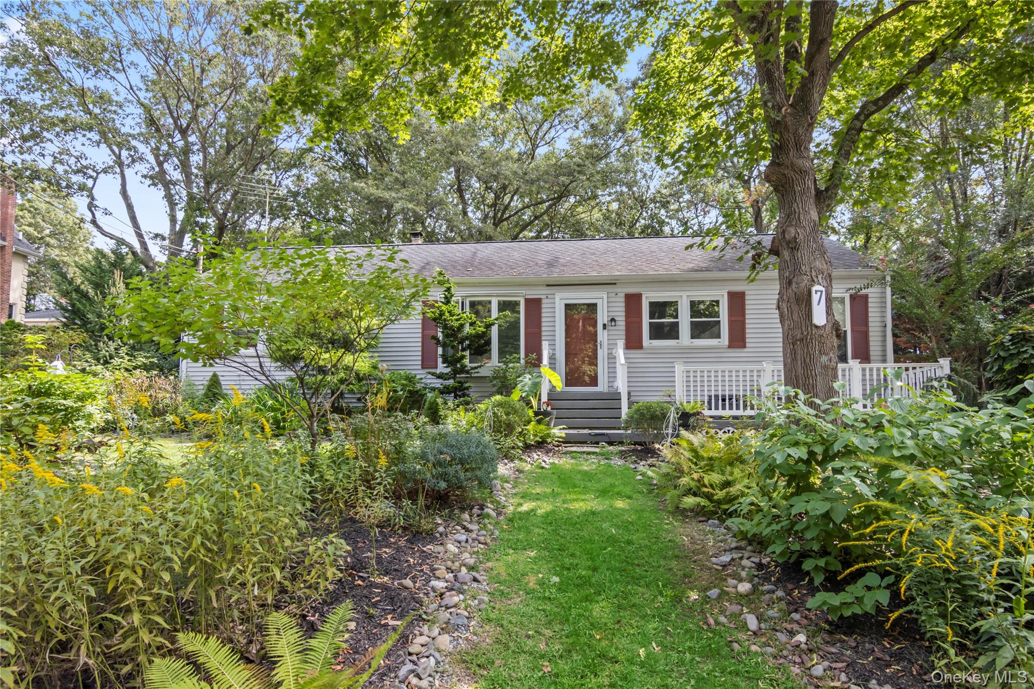 #2 photo, 7 Dillmont Drive, Smithtown , NY 11787