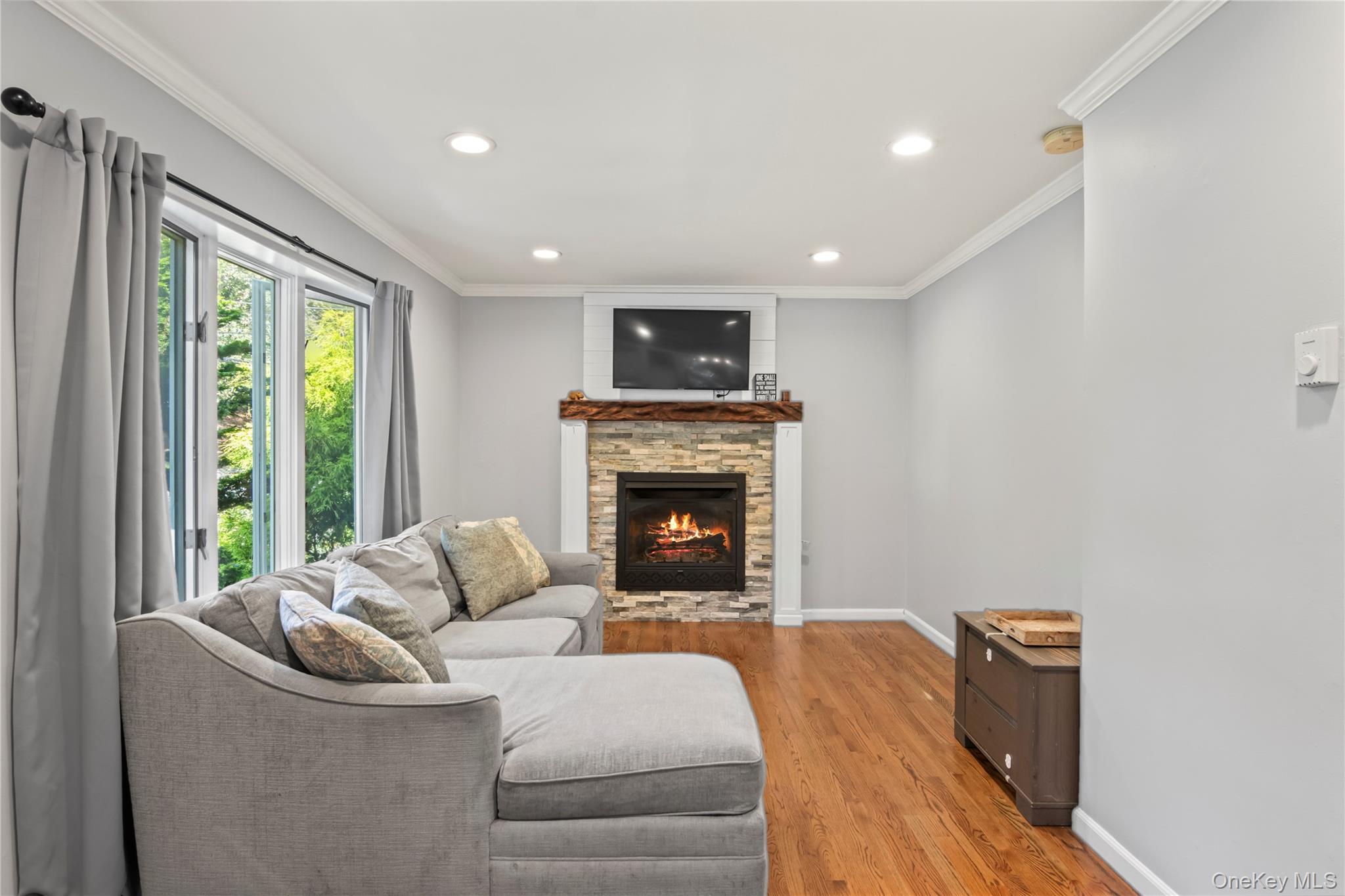 #5 photo, 7 Dillmont Drive, Smithtown , NY 11787