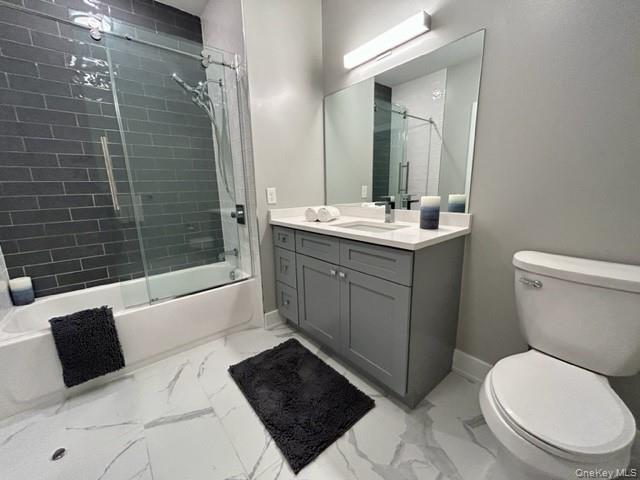 #12 photo, 75 Circle Drive, サフォーク郡 Central Islip , NY 11722