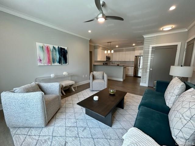 #7 photo, 75 Circle Drive, サフォーク郡 Central Islip , NY 11722