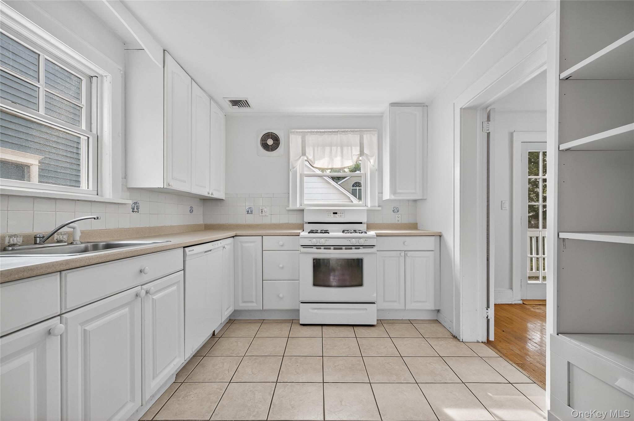 #15 photo, 70 Highland Avenue, Port Washington , NY 11050