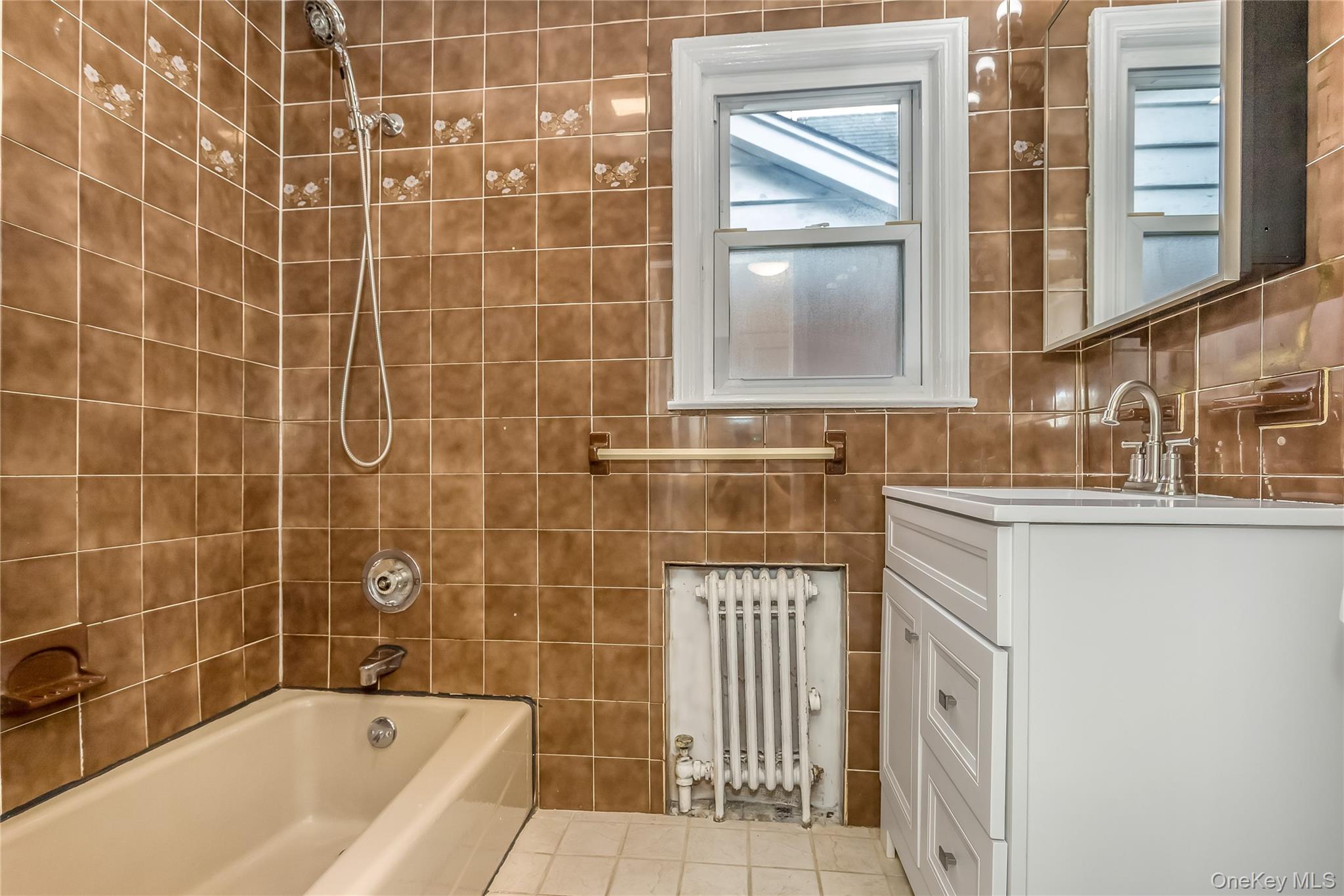 #13 photo, 136 N 1st Street, New Hyde Park , NY 11040