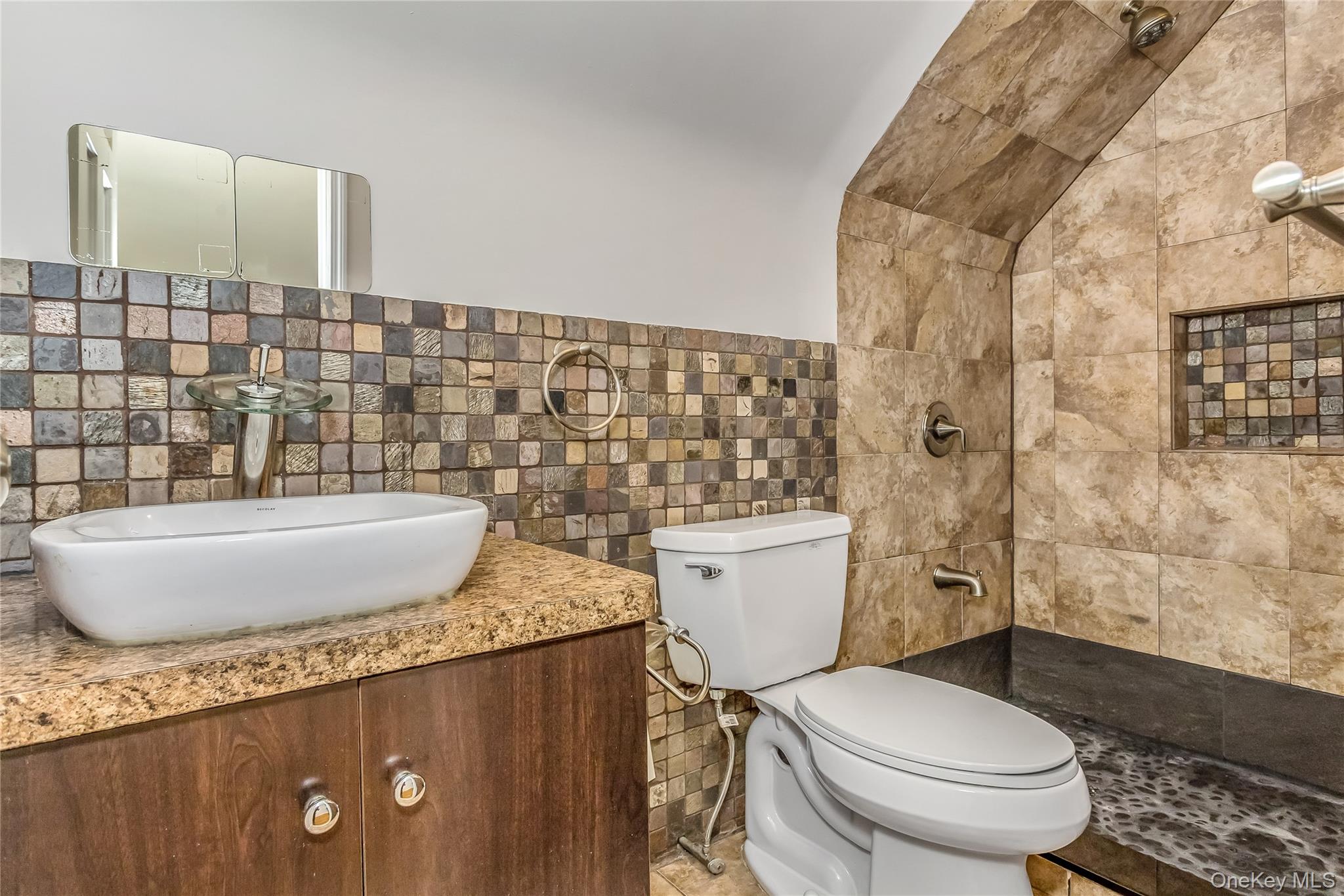 #17 photo, 136 N 1st Street, New Hyde Park , NY 11040