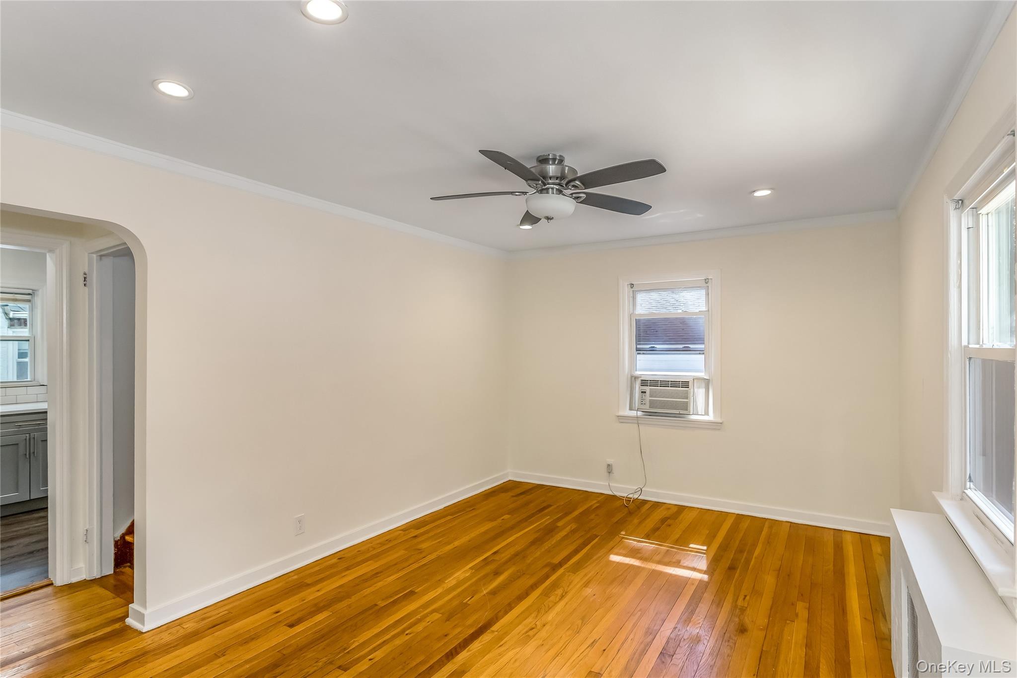 #4 photo, 136 N 1st Street, New Hyde Park , NY 11040