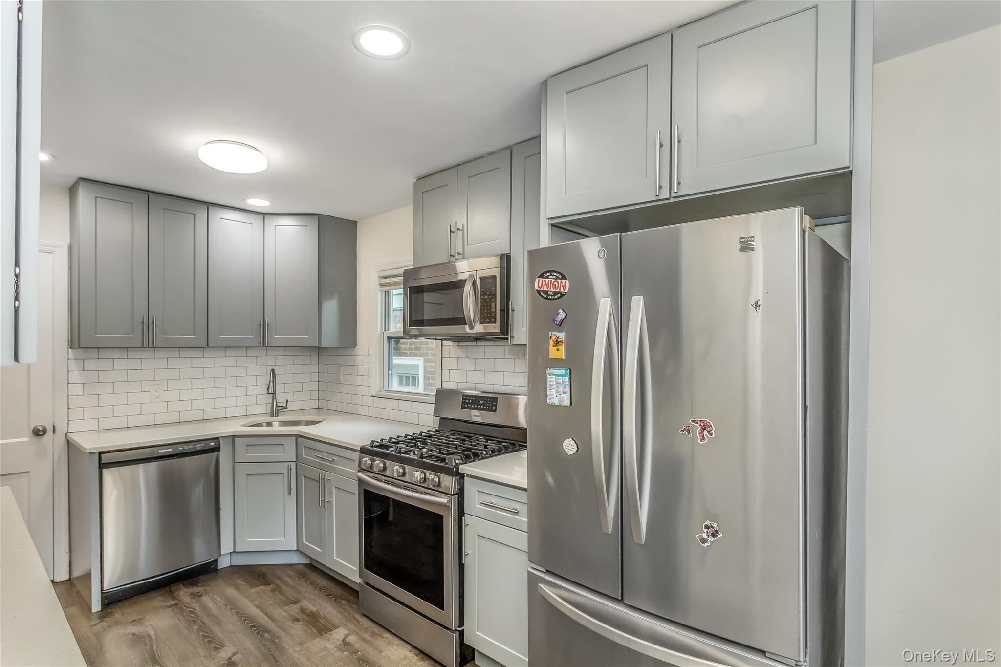 #9 photo, 136 N 1st Street, New Hyde Park , NY 11040