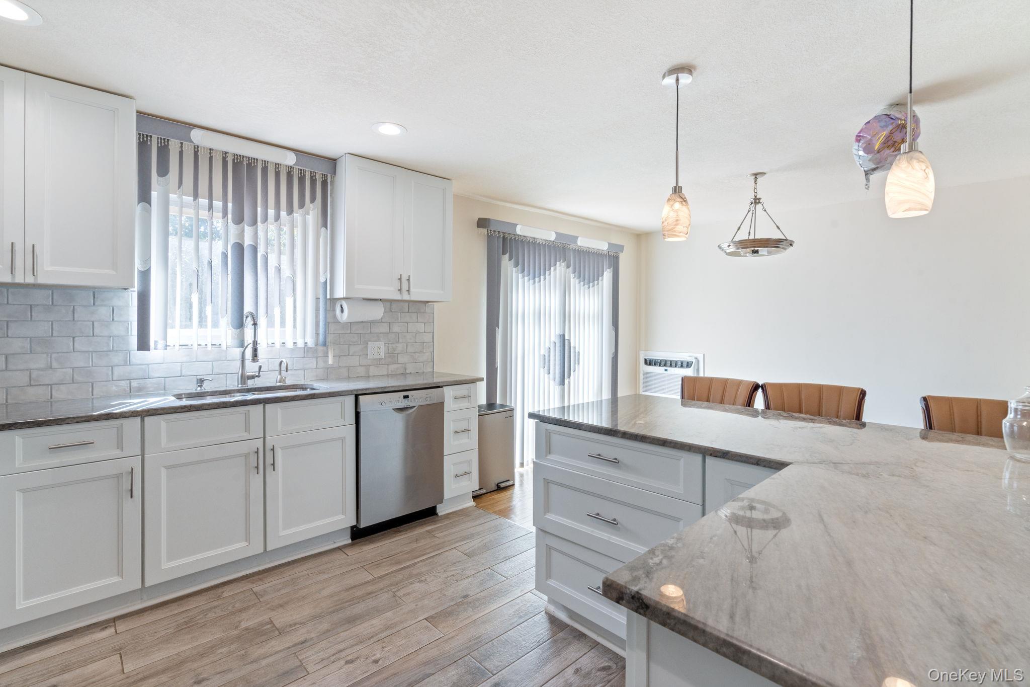 #16 photo, 1040 Donna Court, Baldwin , NY 11510