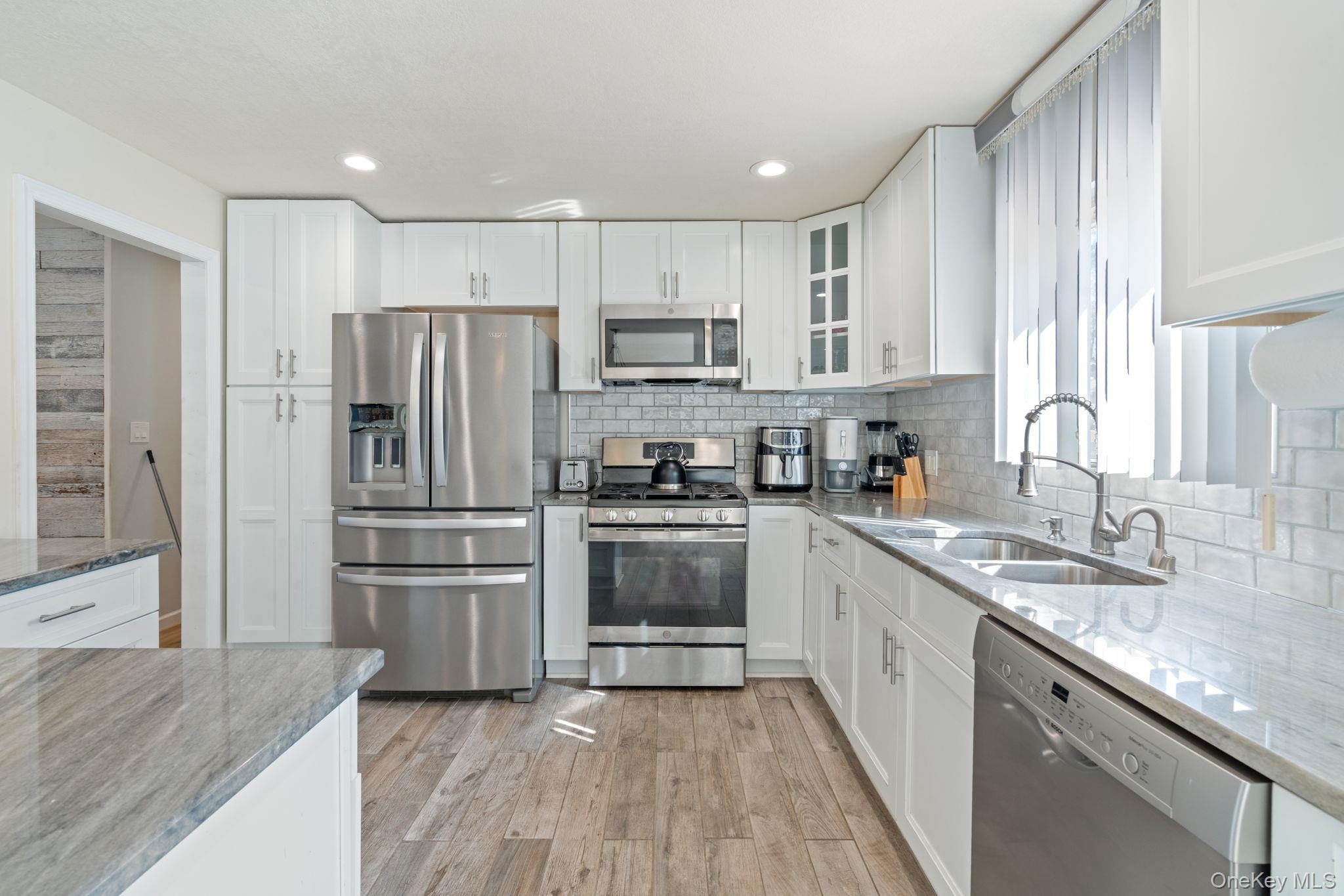 #17 photo, 1040 Donna Court, Baldwin , NY 11510