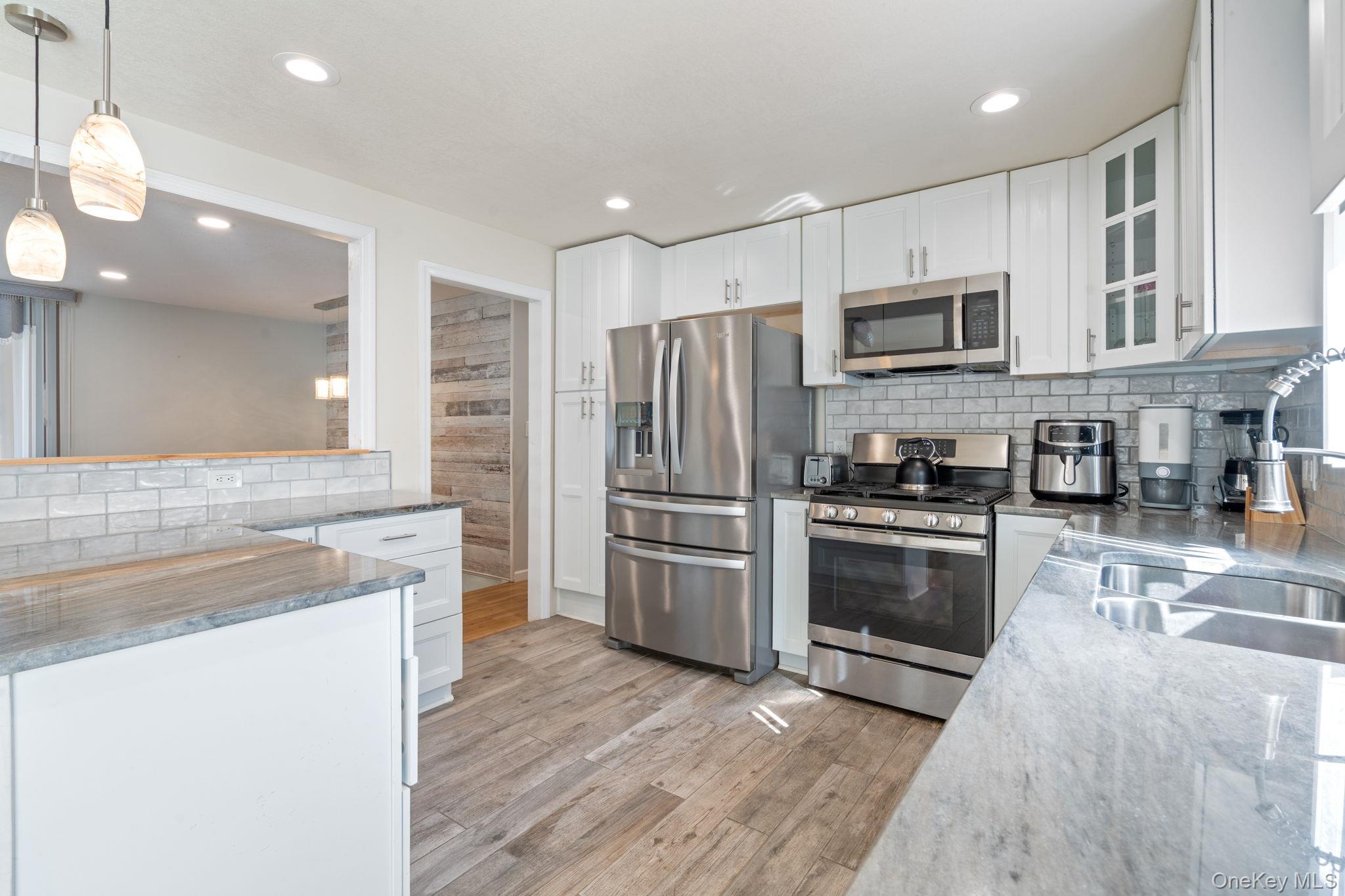 #18 photo, 1040 Donna Court, Baldwin , NY 11510