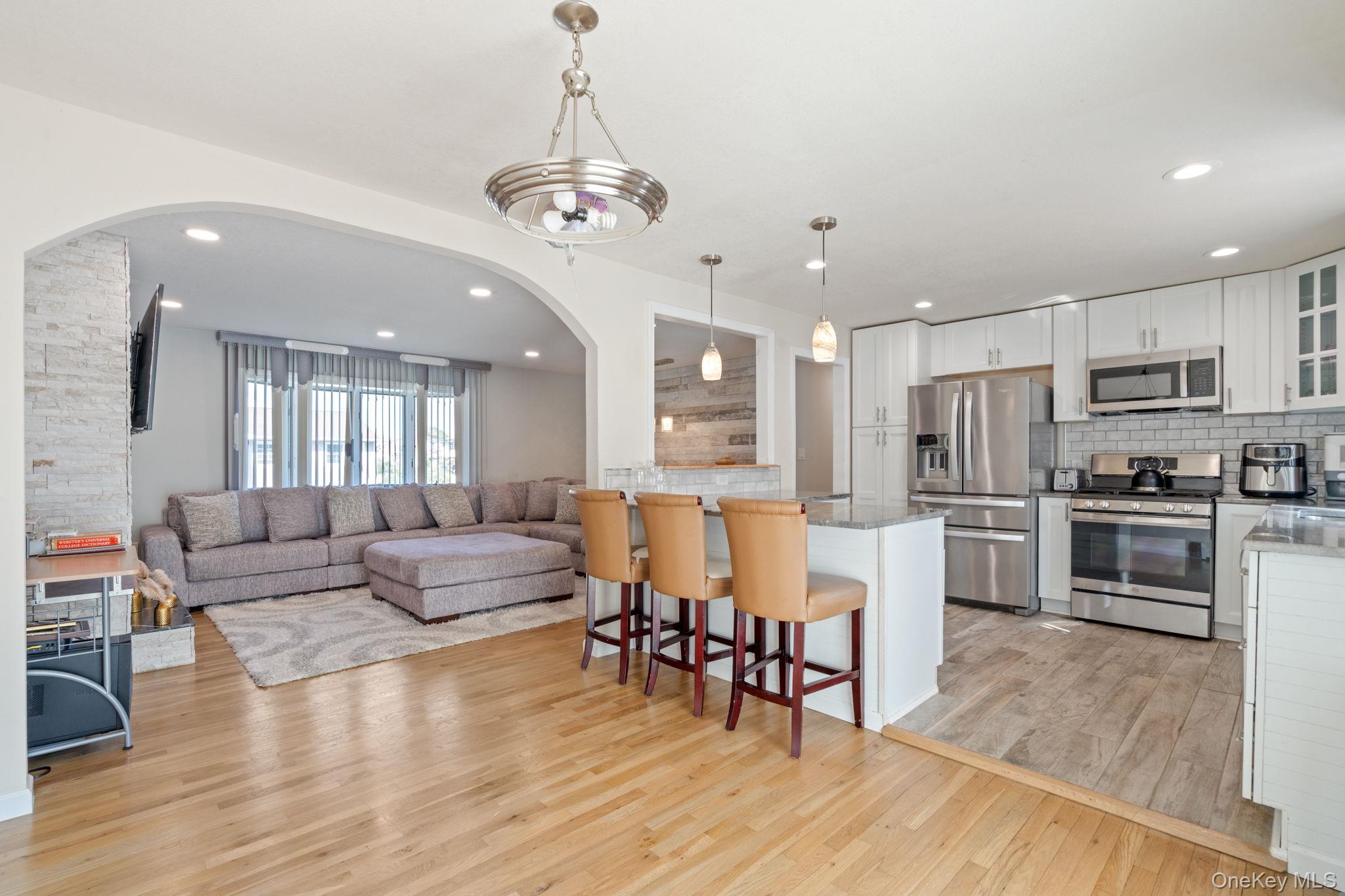 #20 photo, 1040 Donna Court, Baldwin , NY 11510