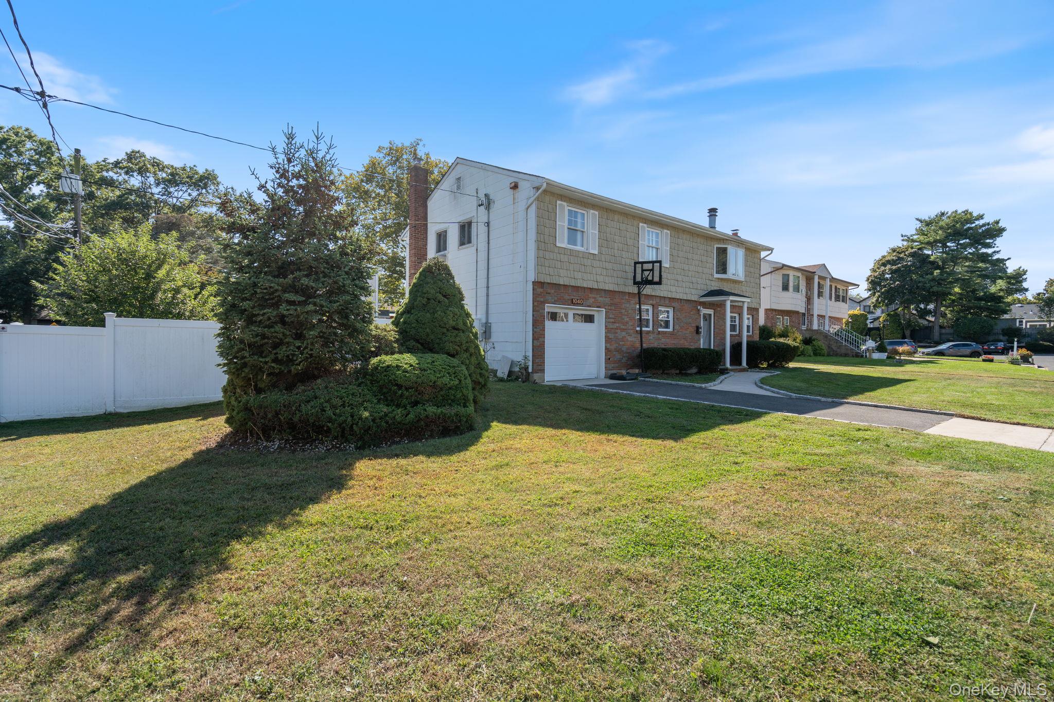 #3 photo, 1040 Donna Court, Baldwin , NY 11510