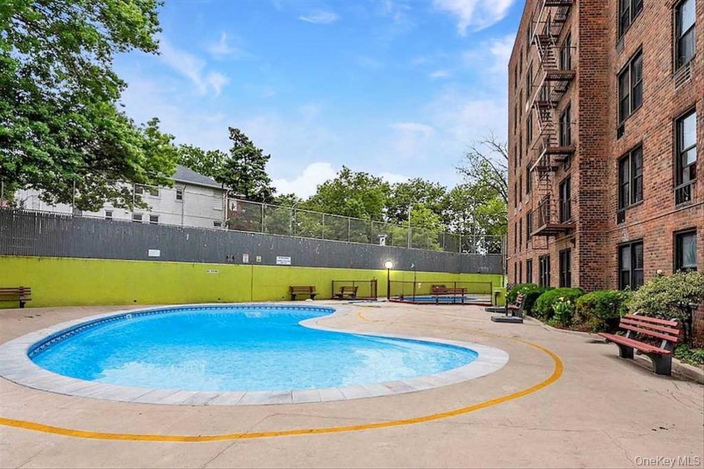 #19 photo, 35-20 Leverich Street, クイーンズ区 Jackson Heights , NY 11372