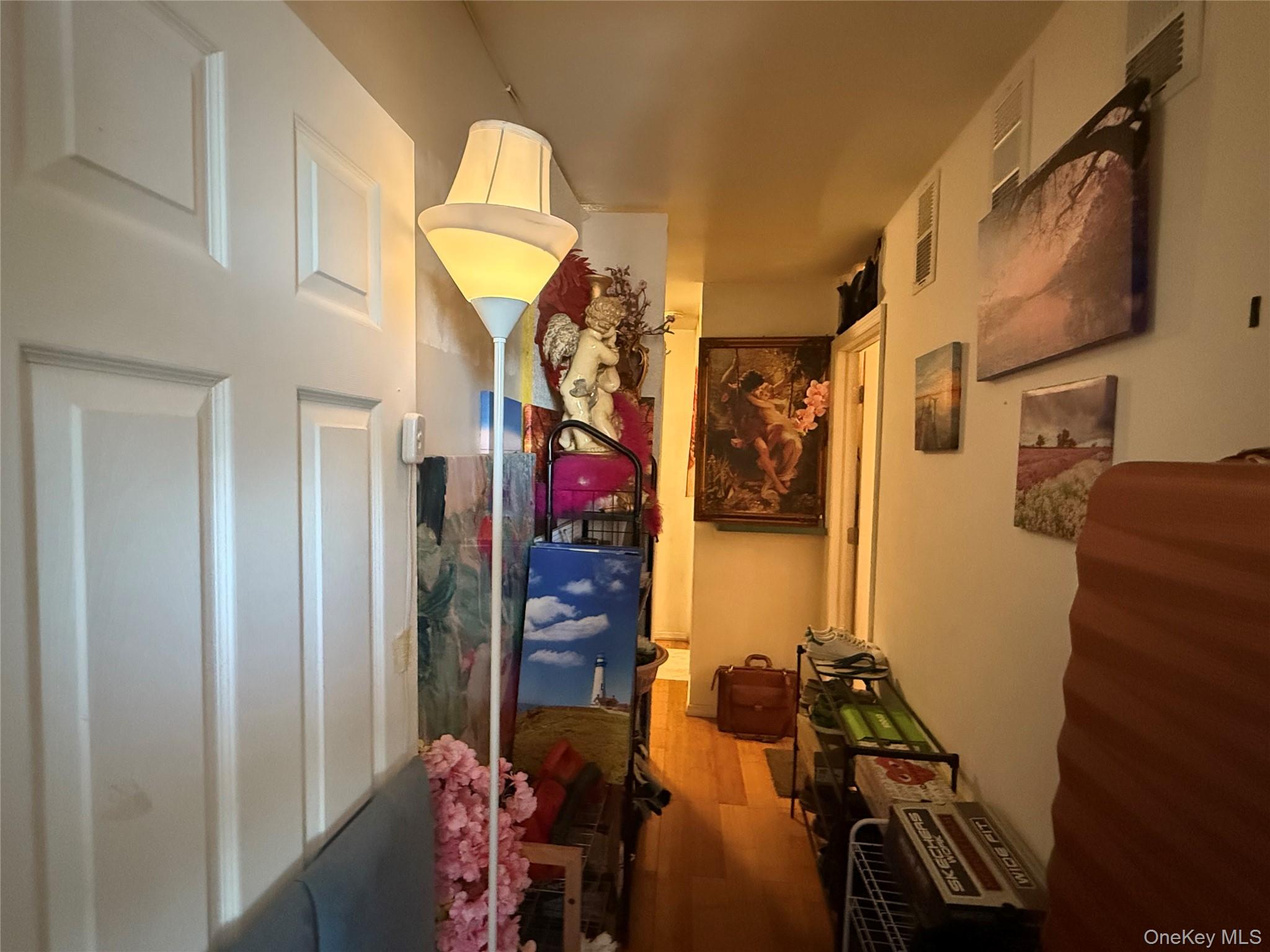 #5 photo, 35-20 Leverich Street, クイーンズ区 Jackson Heights , NY 11372