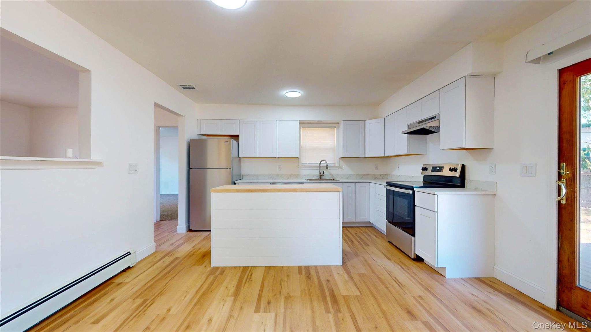 #6 photo, 9 Brushwood Drive, Shirley , NY 11967