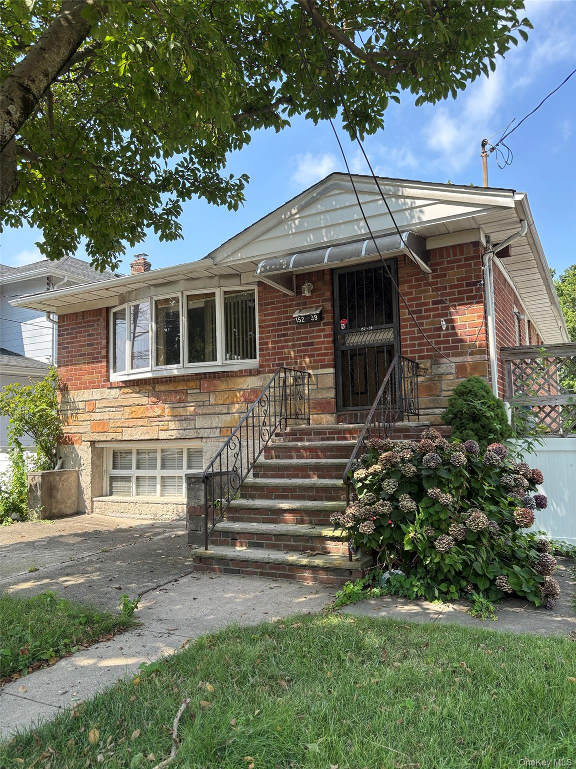 #1 photo, 152-39 12th Road, كوينز Beechhurst , NY 11357