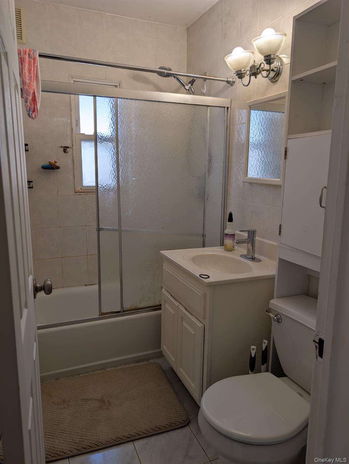 #7 photo, 75-40 197th Street, Fresh Meadows , NY 11366