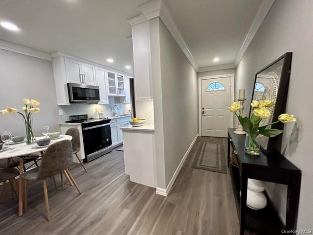 #6 photo, 101 Cassa Loop, Holtsville , NY 11742