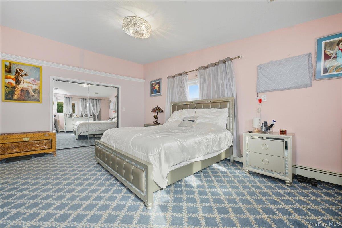 #19 photo, 11 Tardy Lane, Wantagh , NY 11793