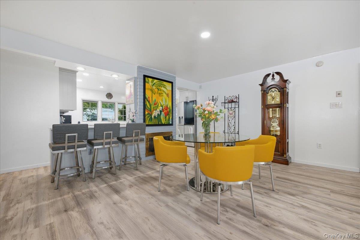 #9 photo, 11 Tardy Lane, Wantagh , NY 11793