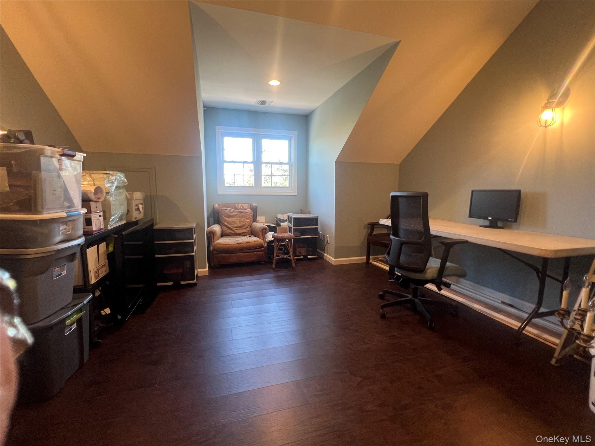 #1 photo, 5720 Sunrise Highway, ナッソー郡 Massapequa , NY 11758