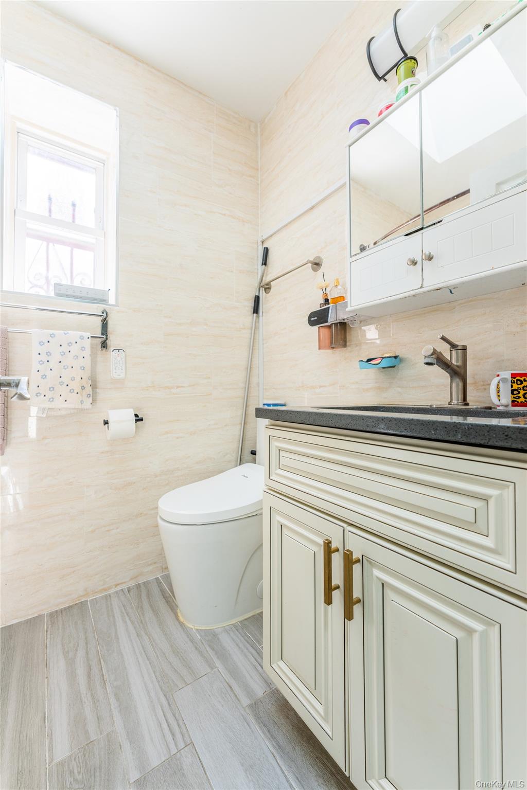 #16 photo, 6737 180th Street, Fresh Meadows , NY 11365