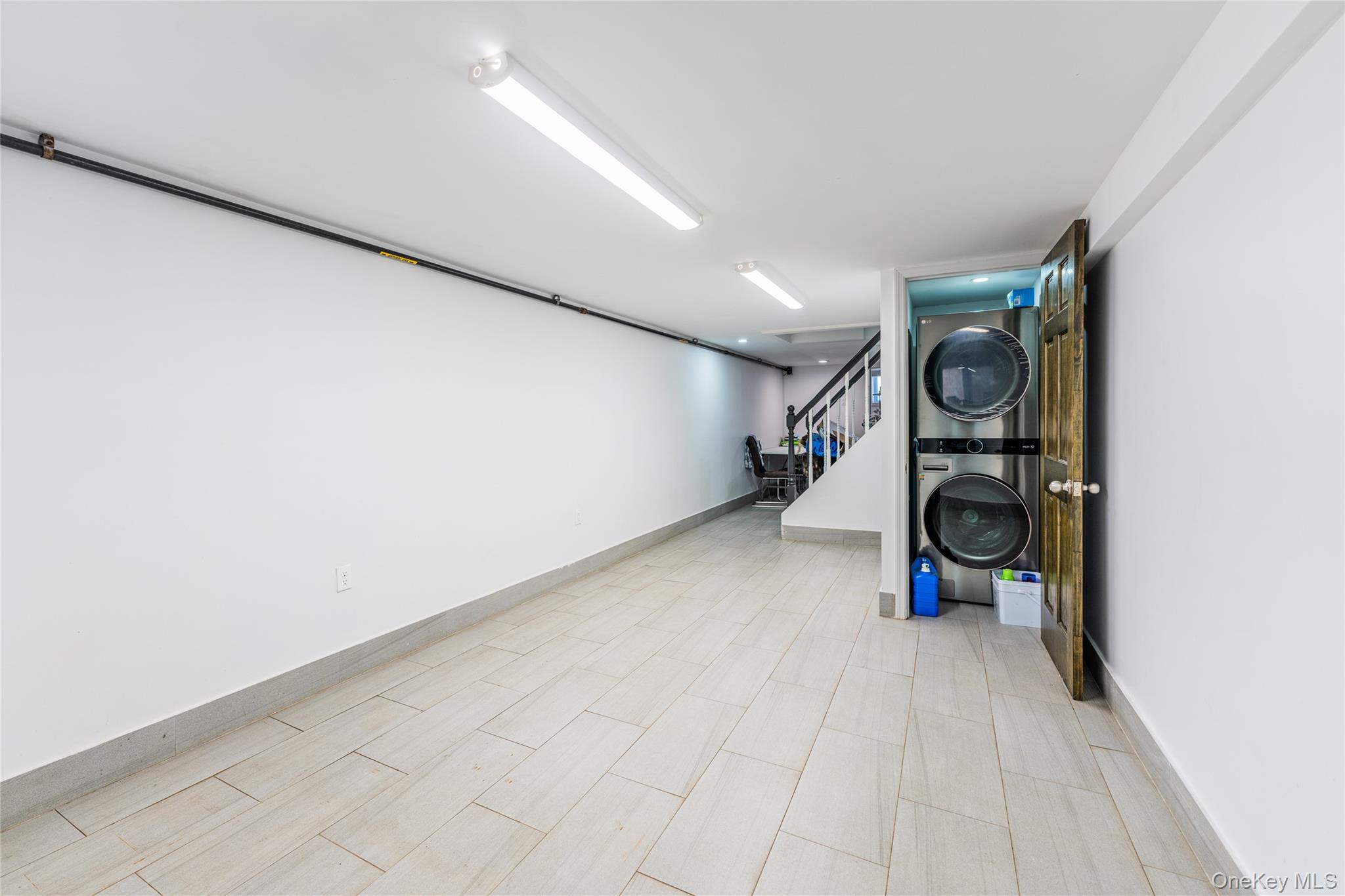 #18 photo, 6737 180th Street, Fresh Meadows , NY 11365