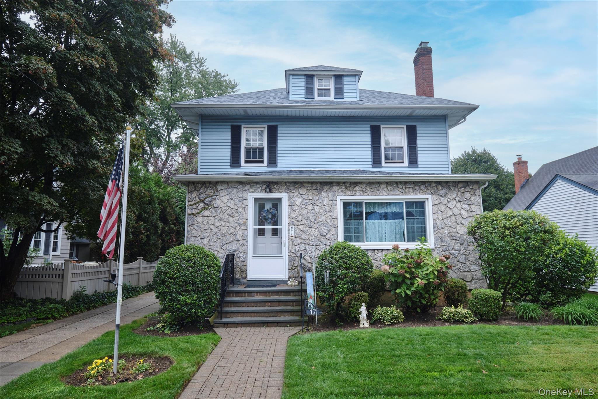 #1 photo, 17 Concord Street, Floral Park , NY 11001