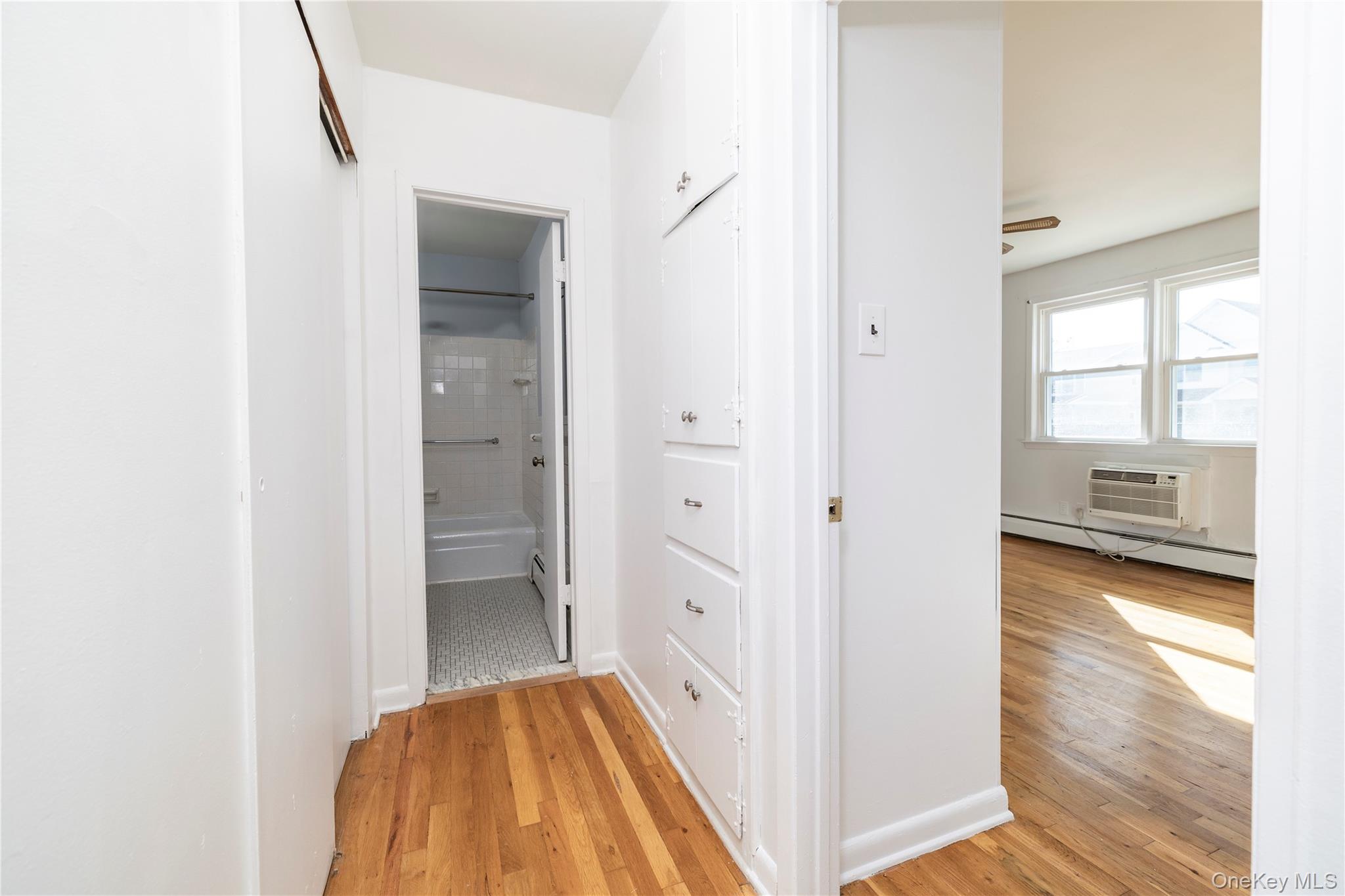 #15 photo, 4030 Jerusalem Ave., ナッソー郡 Seaford , NY 11783