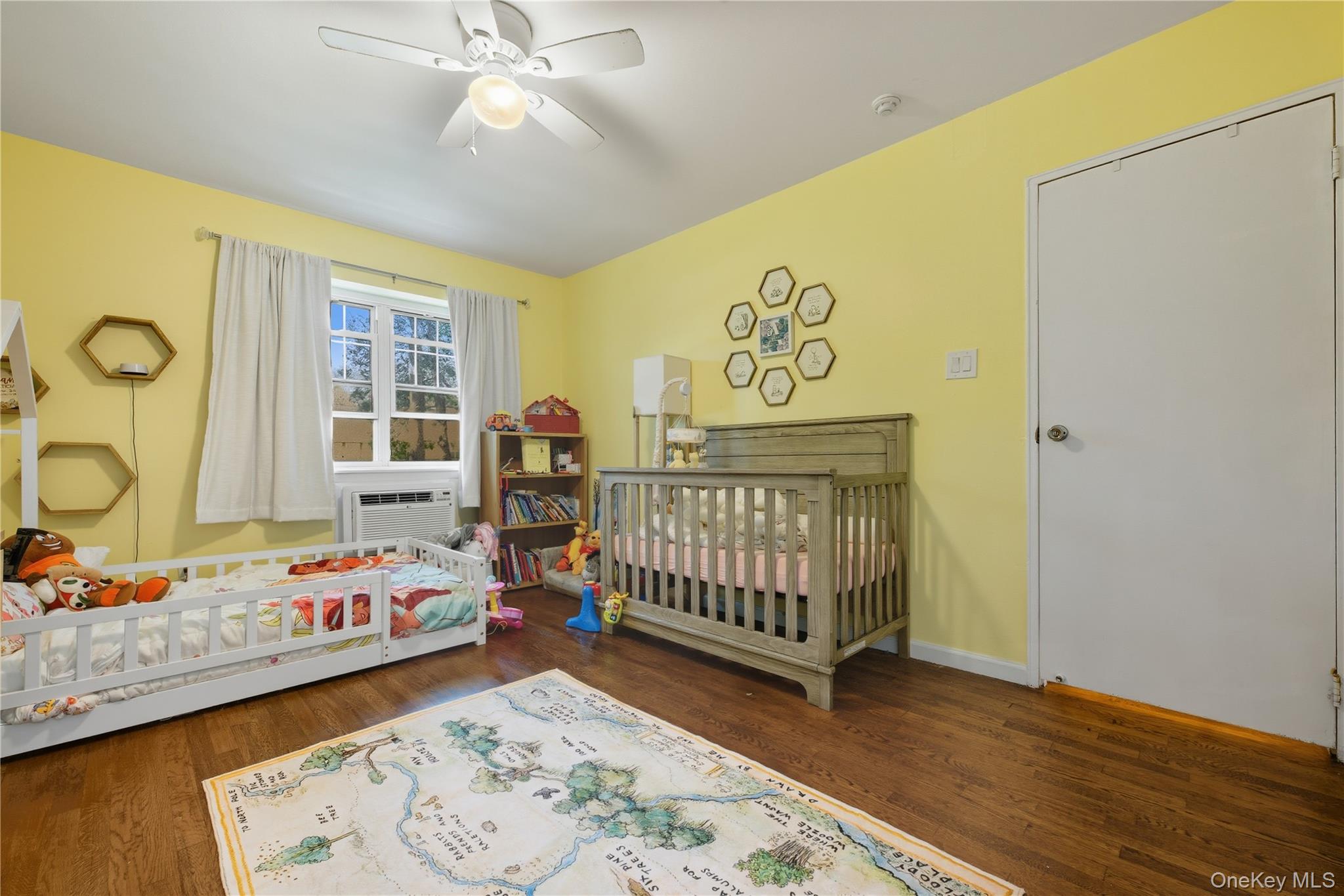 #17 photo, 11 Glen Hollow Drive, Holtsville , NY 11742