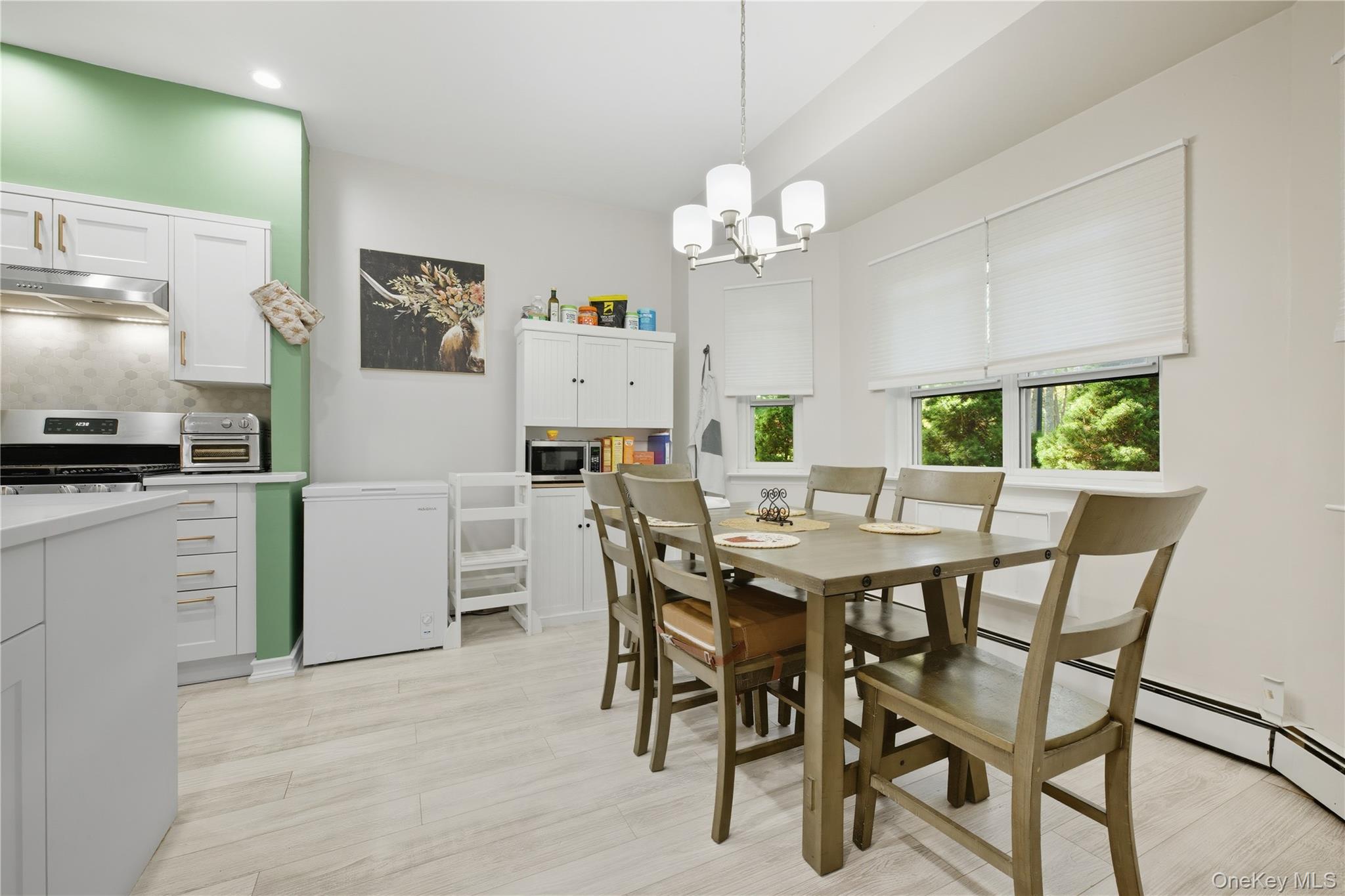 #2 photo, 11 Glen Hollow Drive, Holtsville , NY 11742