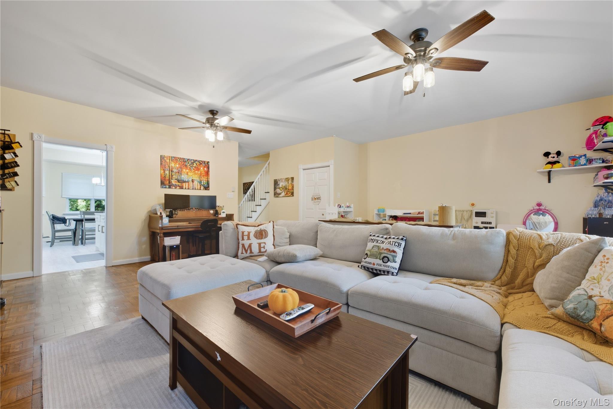 #9 photo, 11 Glen Hollow Drive, Holtsville , NY 11742